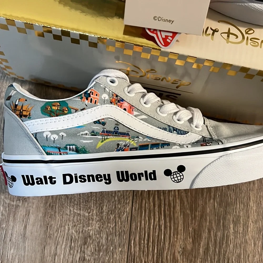 NWT Limited Editions Disney Old Skool Vans Size 5.5! - Picture 2 of 8